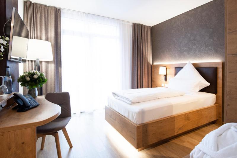 PETERS Hotel&Spa Homburg  Buitenkant foto